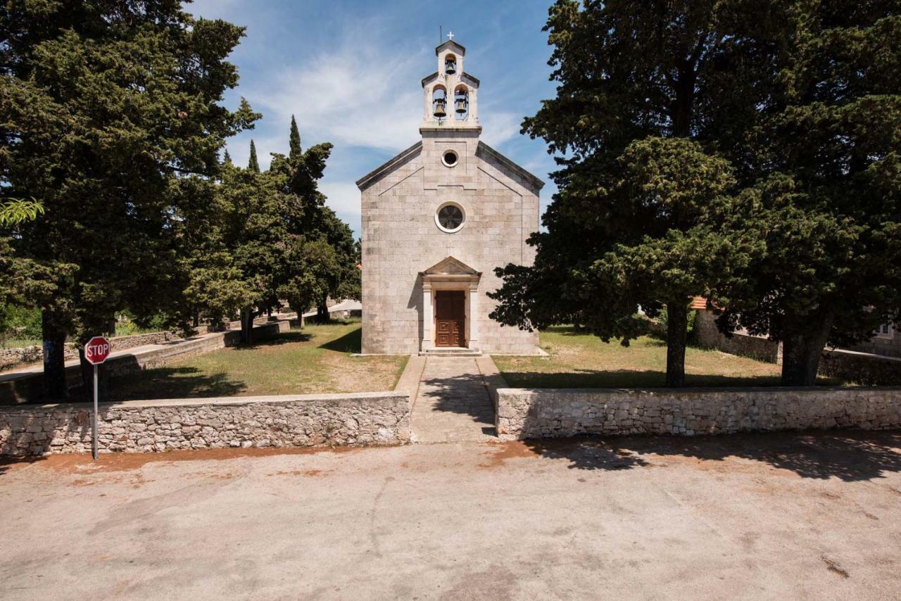 Apartmani Marko Gdinj Buitenkant foto