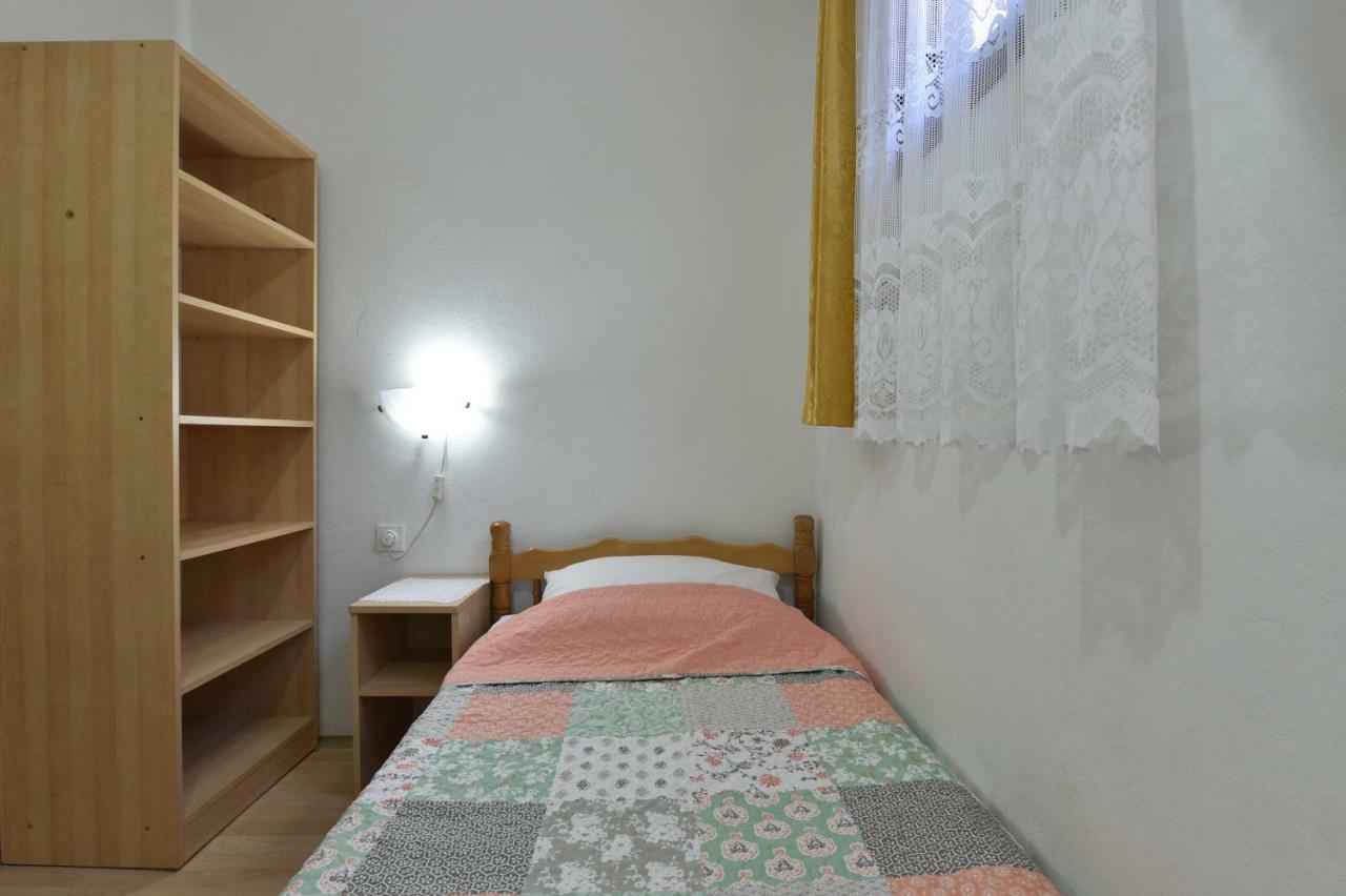 Apartmani Marko Gdinj Buitenkant foto